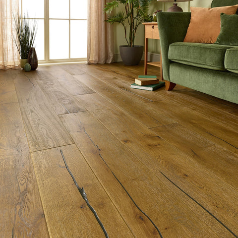 Lusso Trento Distressed Oiled Golden Engineered Oak 220mm